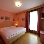 Service Apartment