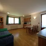 Διαμέρισμα Service