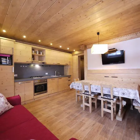Service Apartment *