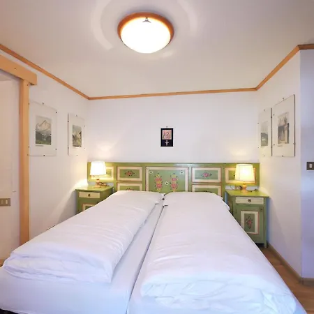 Service Apartment *