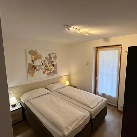 Service Apartment *