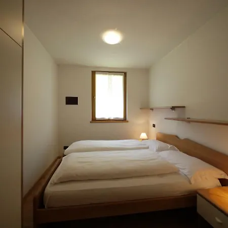 Service Apartment *